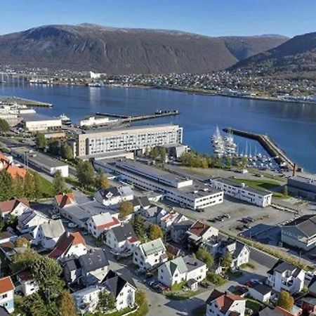 In The Heart Of The Aurora Borealis - Tromso City Buitenkant foto